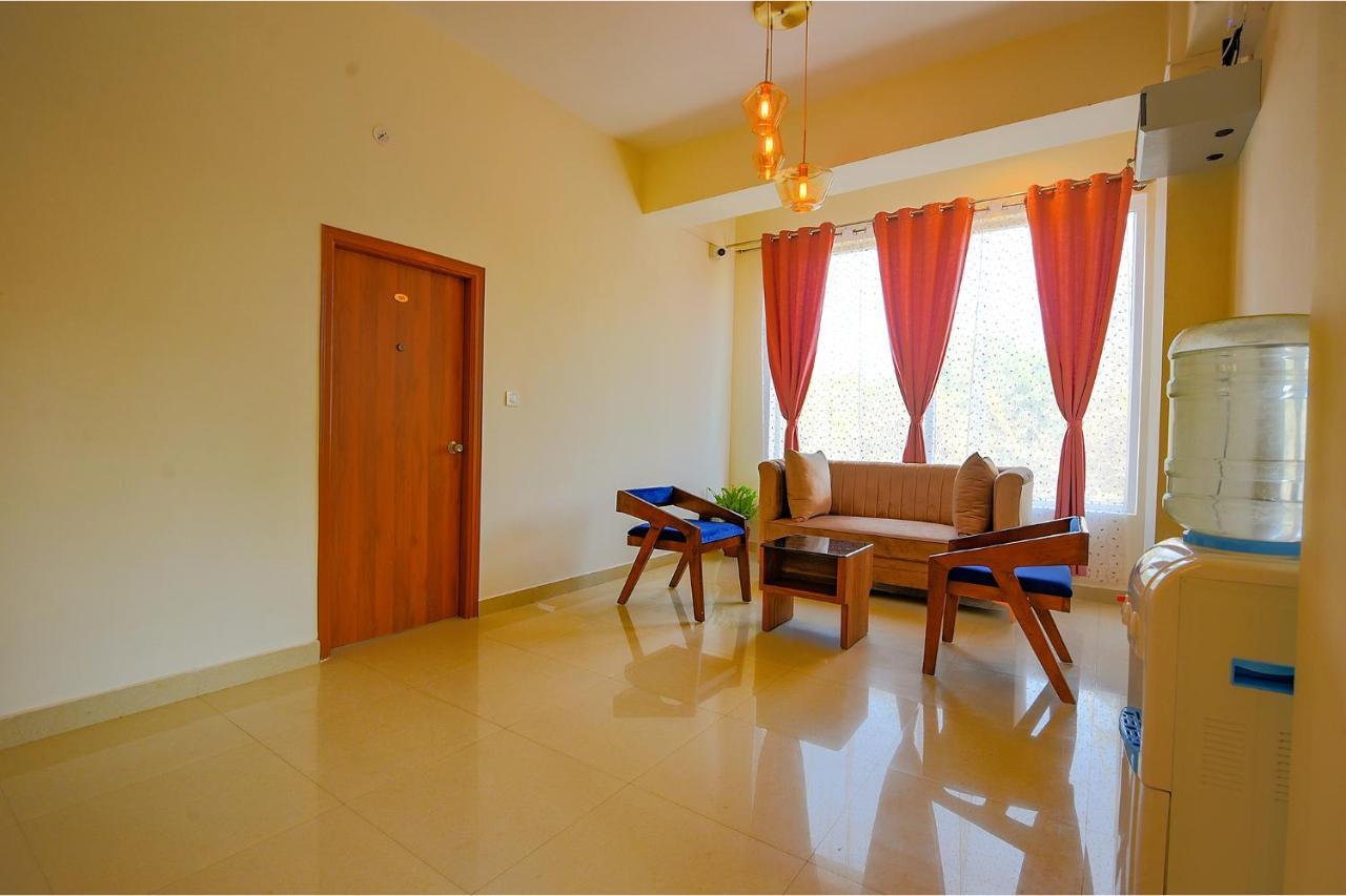 Fabhotel Gr Lake View - Btm Layout Бангалор Экстерьер фото
